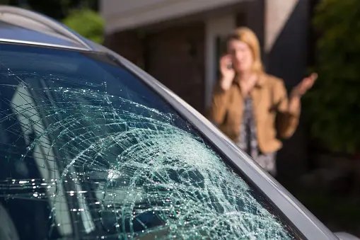 Windshield Repair Calabasas CA - Get Reliable Auto Glass Repair and Replacement Services By Simi Valley Mobile Auto Glass